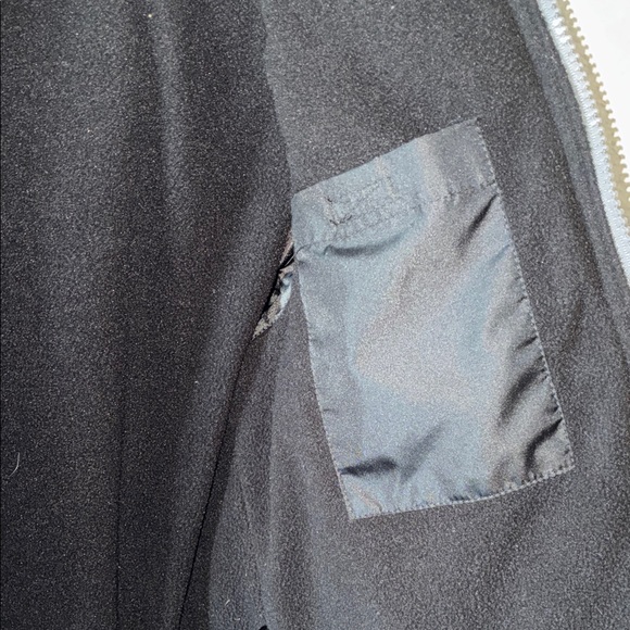 EUC Kids Black and Gray Jacket - Picture 3 of 8